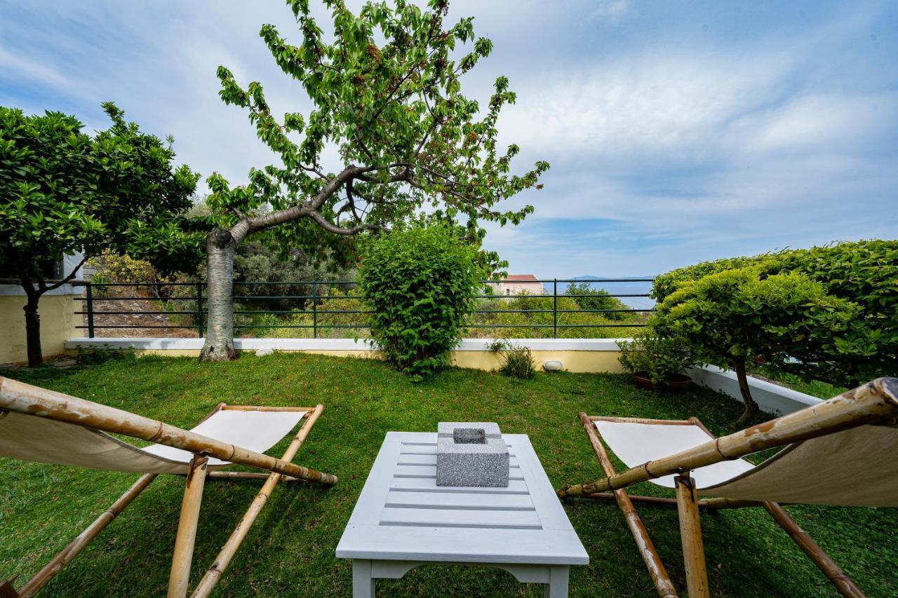 Sea Path Apartment PalaiónTsiflíkion Dış mekan fotoğraf