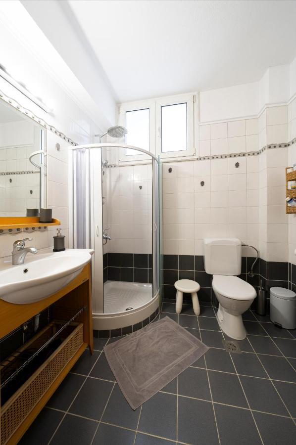 Sea Path Apartment PalaiónTsiflíkion Dış mekan fotoğraf