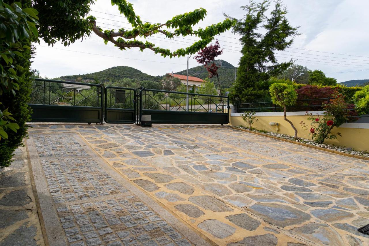 Sea Path Apartment PalaiónTsiflíkion Dış mekan fotoğraf