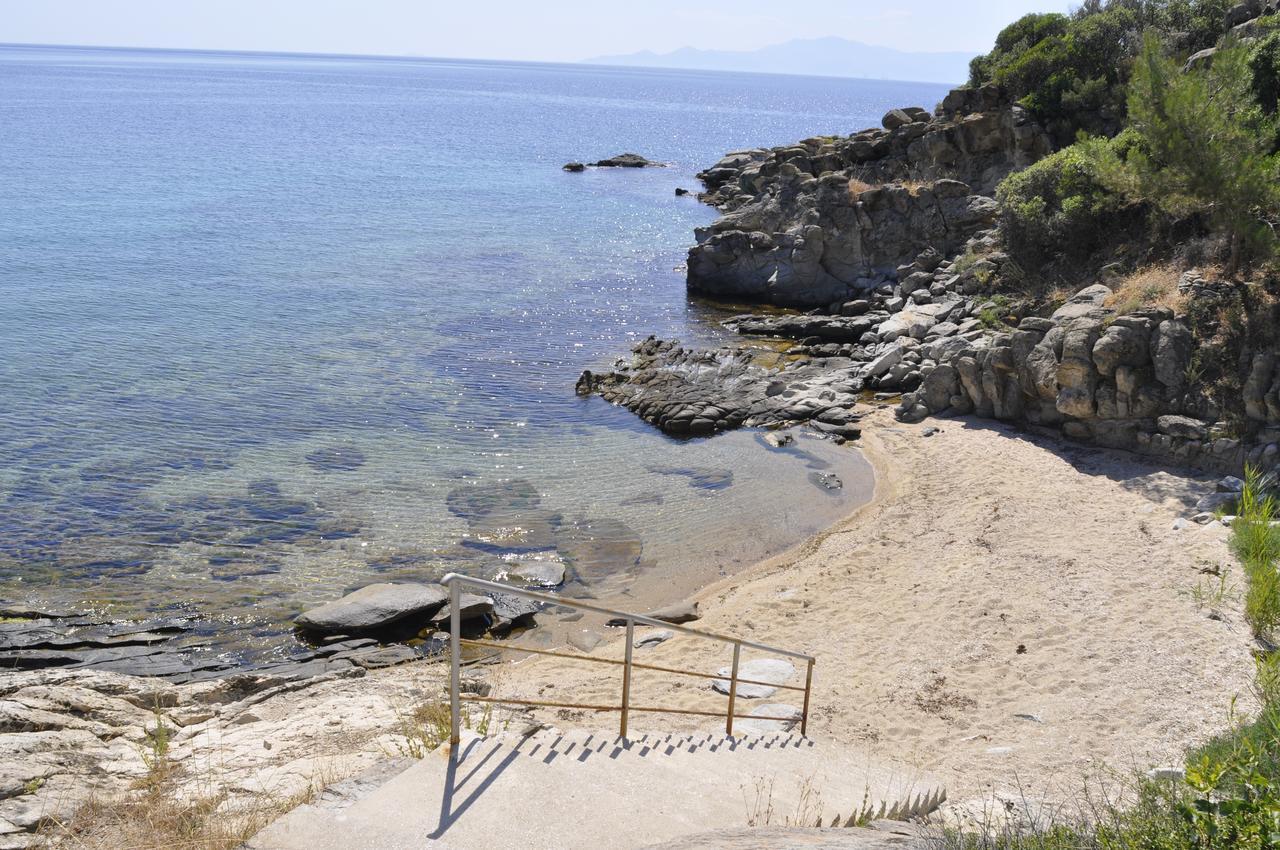 Sea Path Apartment PalaiónTsiflíkion Dış mekan fotoğraf
